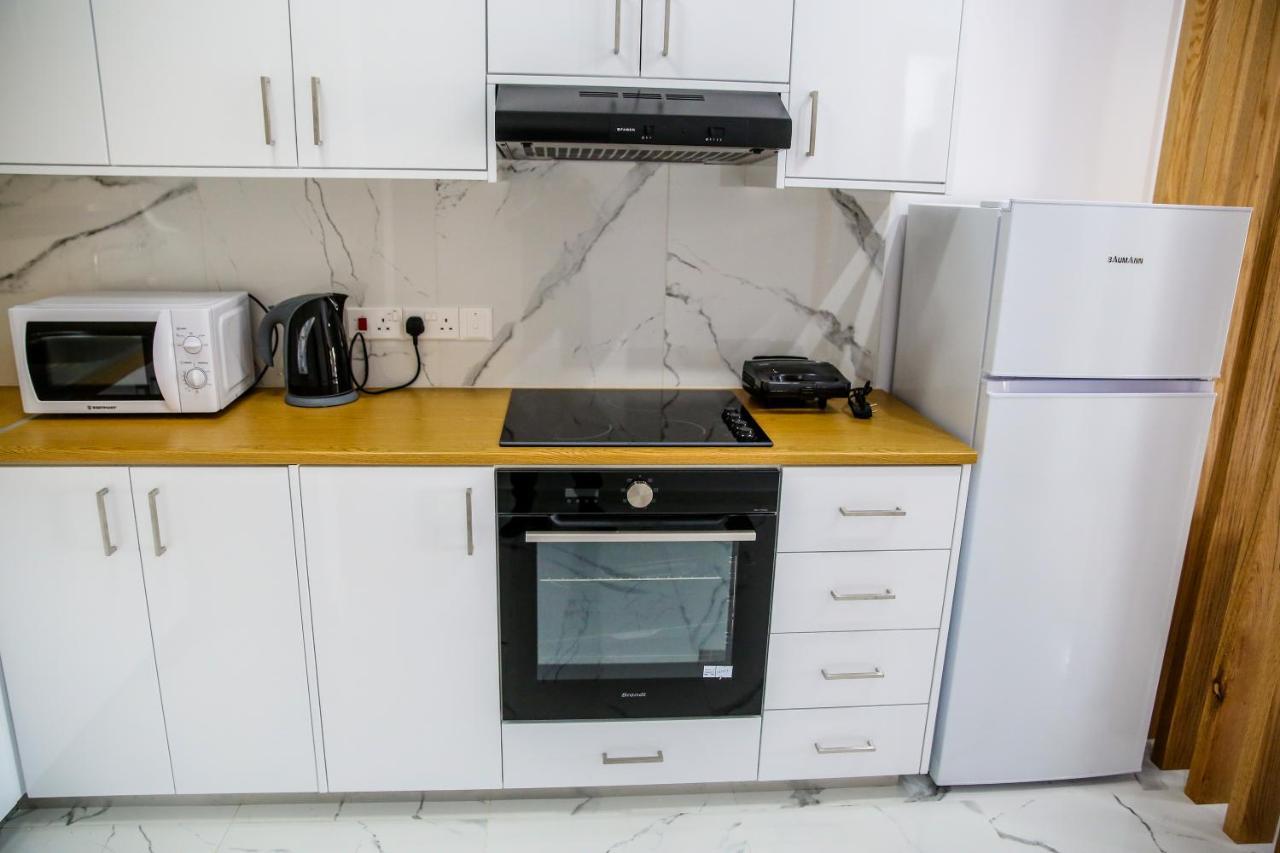 Sea Side Appartment In Kato Paphos ภายนอก รูปภาพ