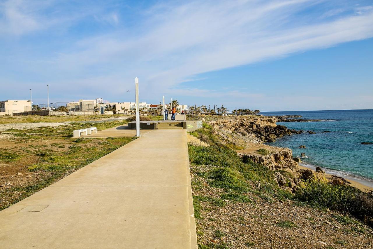 Sea Side Appartment In Kato Paphos ภายนอก รูปภาพ