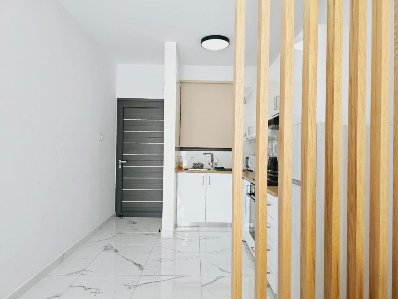 Sea Side Appartment In Kato Paphos ภายนอก รูปภาพ