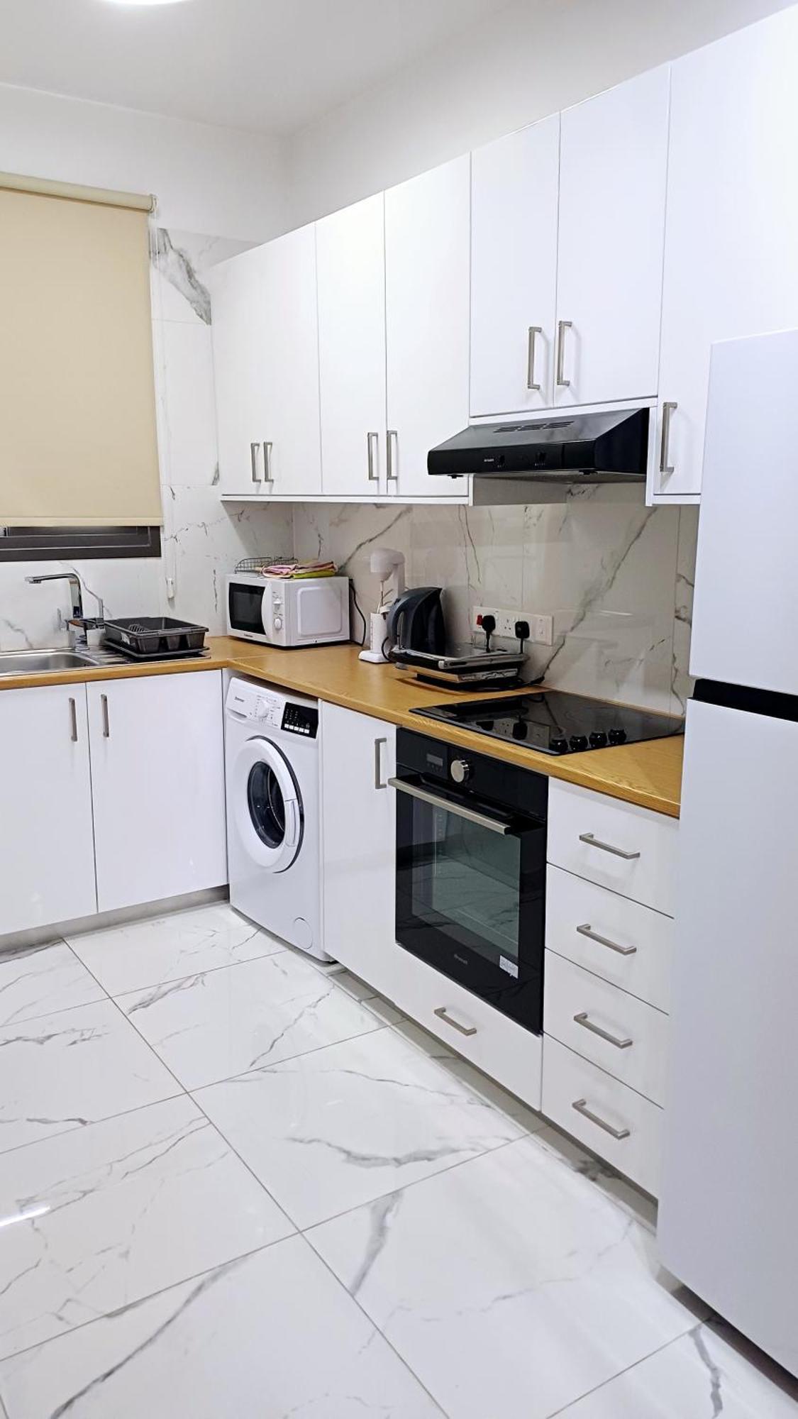 Sea Side Appartment In Kato Paphos ภายนอก รูปภาพ
